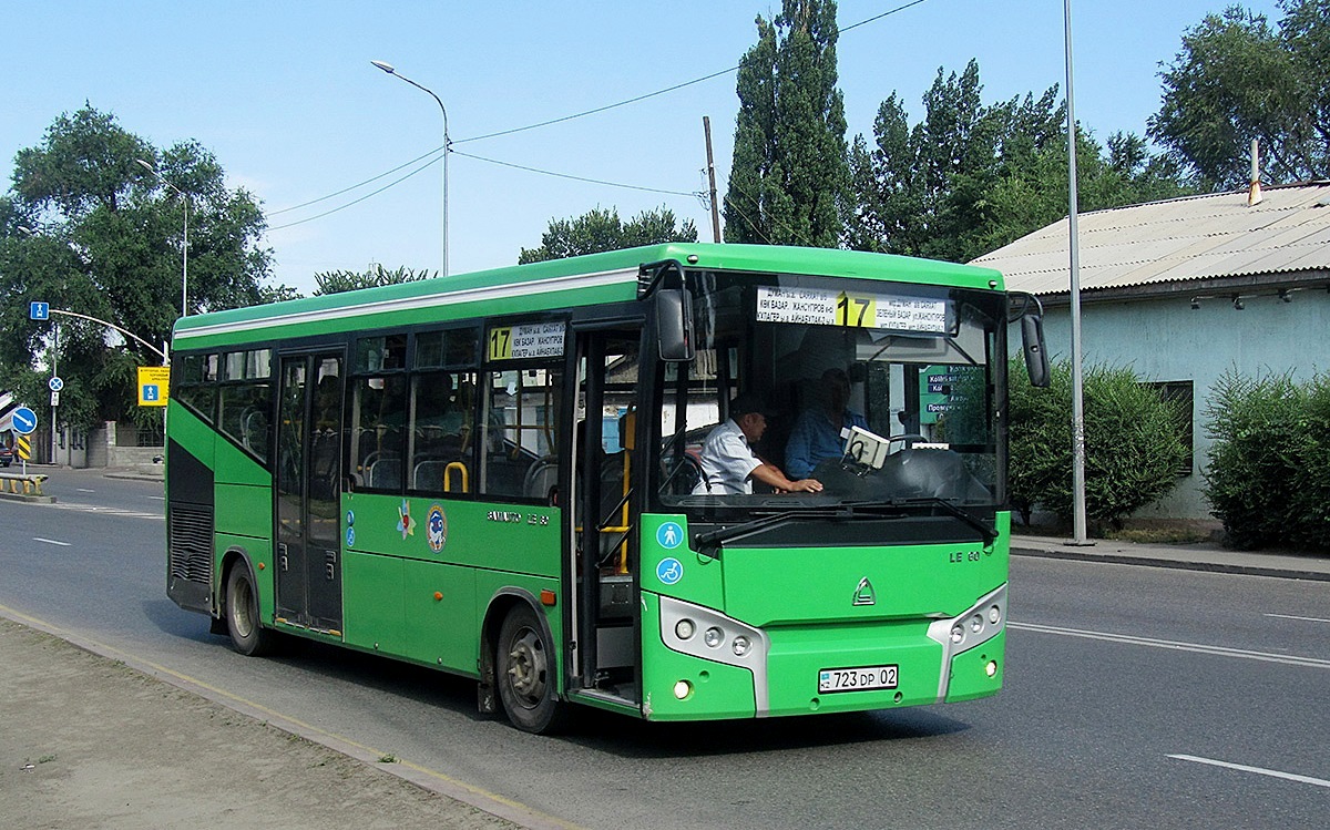 723 автобус остановки. Saz le60. Автобус 723. 723 Автобус Москва. 723 Автобус маршрут.