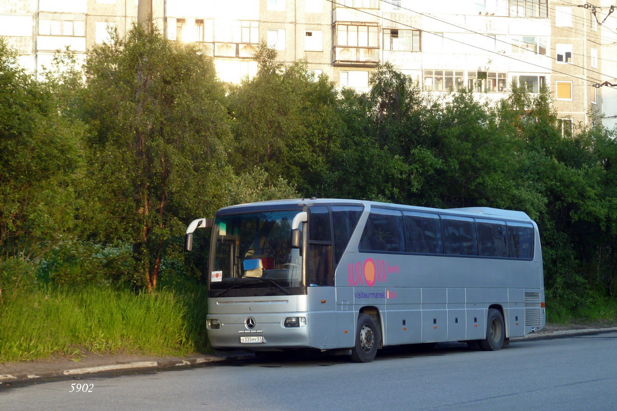 Автобус Mercedes Benz o350