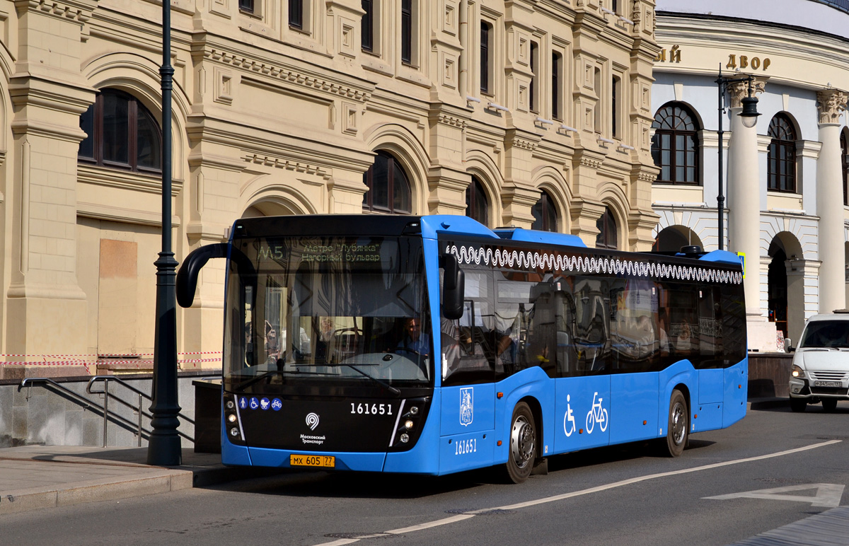 Автобус м2. Автобус м5 Москва. Автобусный маршрут м5 Москва. Автобус м40 Москва. Маршрут м5 автобуса Москва.