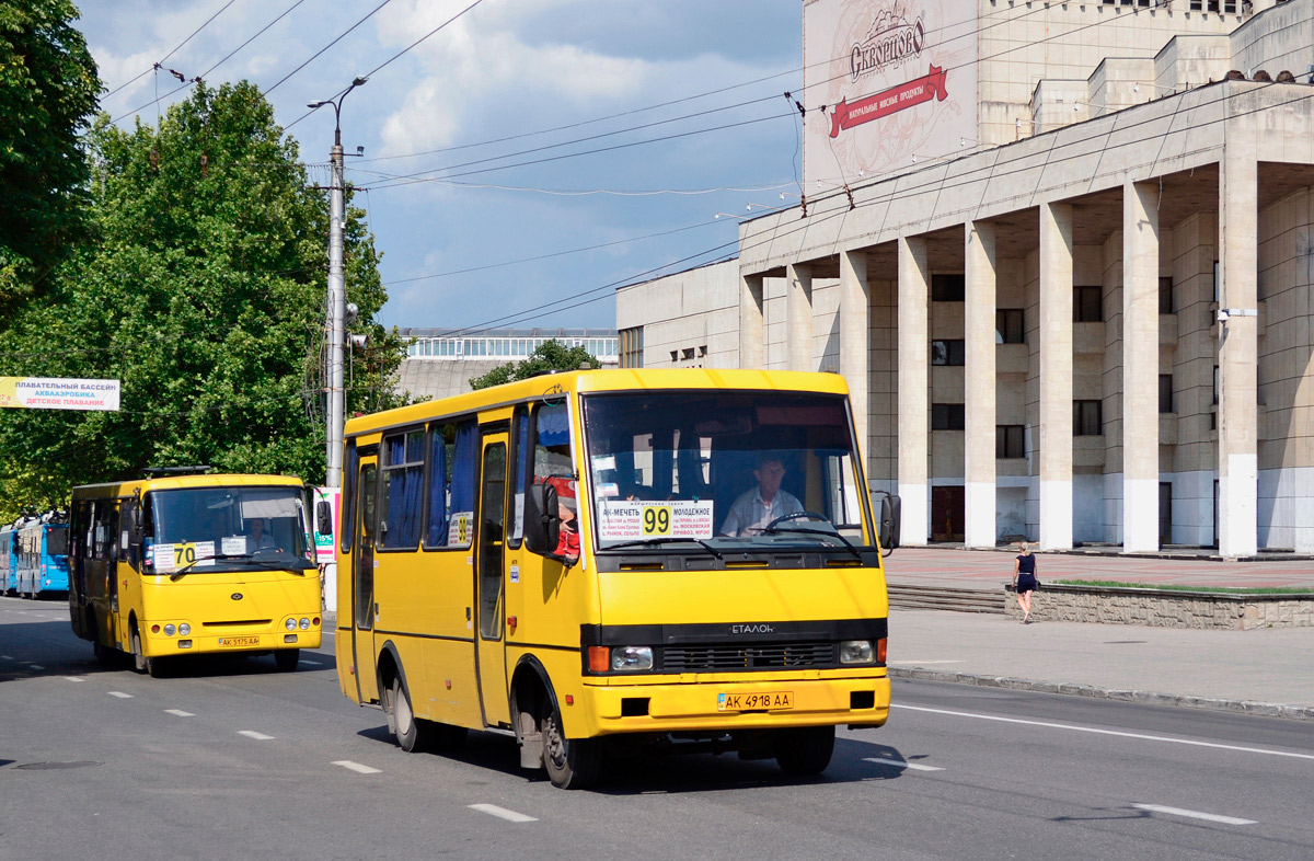 Автобусы симферополь город. Баз Эталон а079.14. Баз а079 Крым. Маршрутки Симферополя. Автобус Эталон.