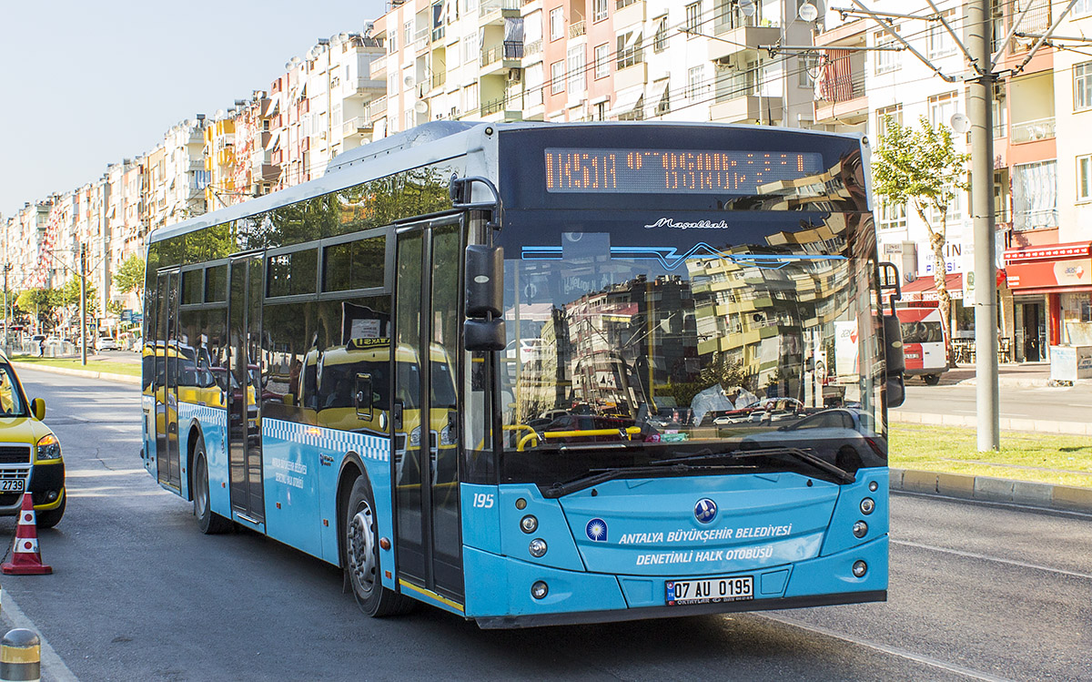 Автобус 195 маршрут остановки. Автобус 195. Автобус 195 СПБ. 195 Автобус в 2018 Москва. Temsa Bus Avenue LF.