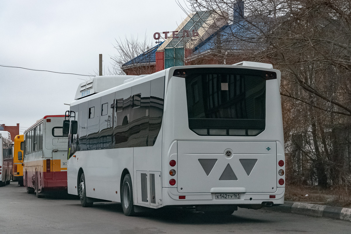 Автобус 214. Автобусы КАВЗ 4270 В Новочеркасске Новочеркасск. Ростов Батайск автобус 214. Автобус 205 Ростов Батайск. 214 Автобус Батайск.