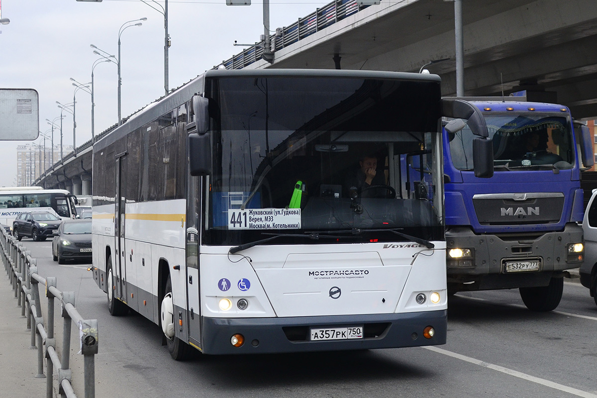 Автобус жуковский. Автобус 441. Маршрут 441 автобуса. 441 Автобус Москва.