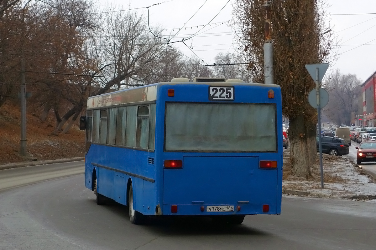 Saratov region, Mercedes-Benz O405 # А 178 МО 164