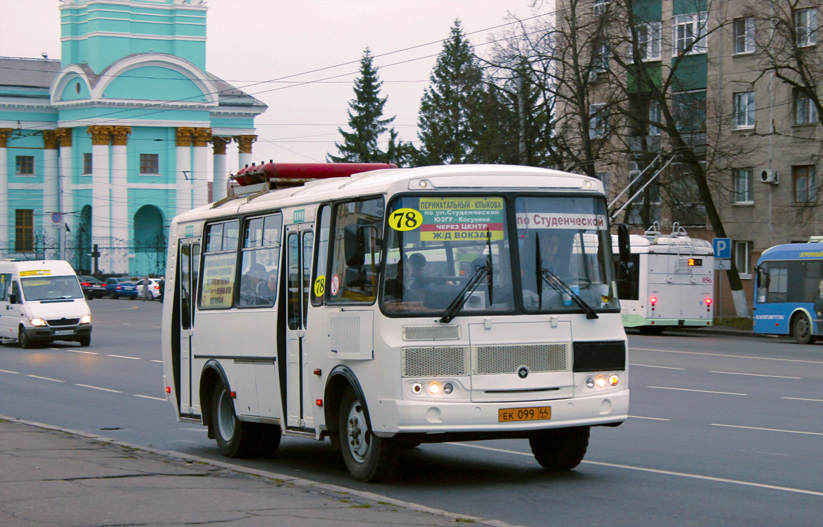 Бус 44. Пазик маршрут 78 Курск. ПАЗ Курск на маршруте 71. 35 ПАЗ Курск. Курск маршрут 71 ПАЗИКА.