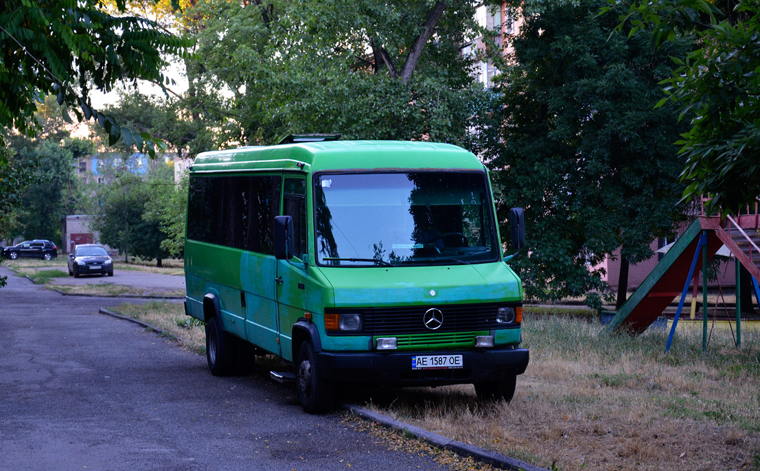 Dnepropetrovsk region, Mercedes-Benz T2 711D # AE 1587 OE