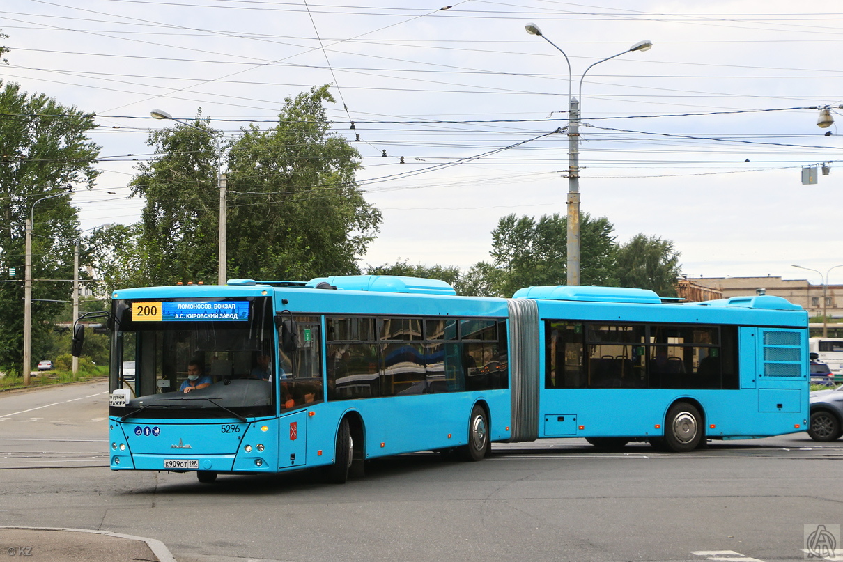 Маз 216 066