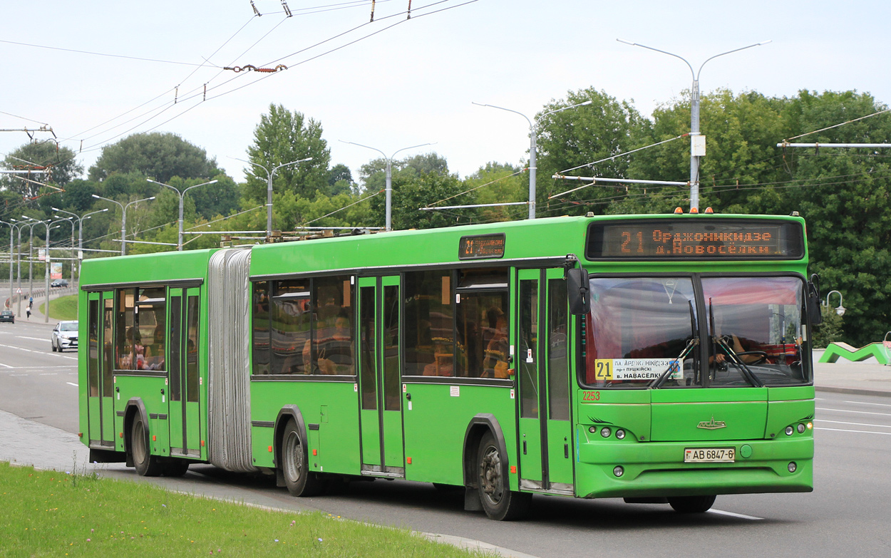 Маз 105 465