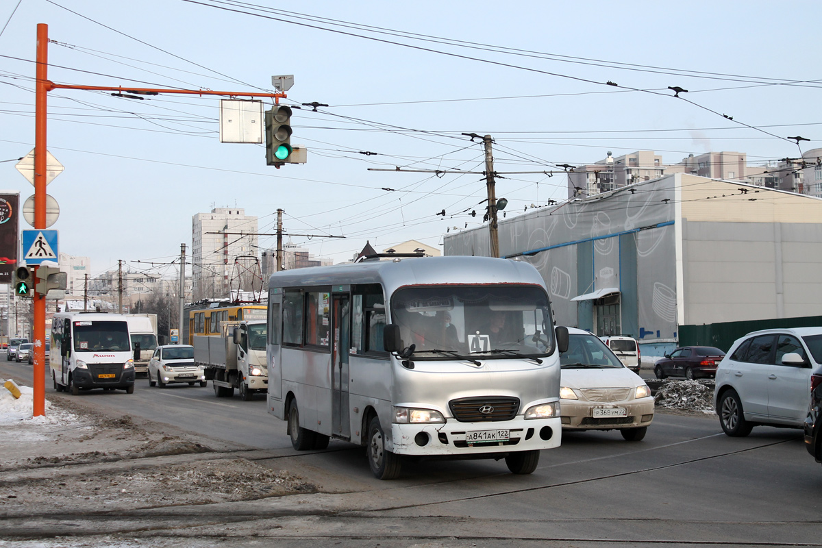 Hyundai hd lwb county