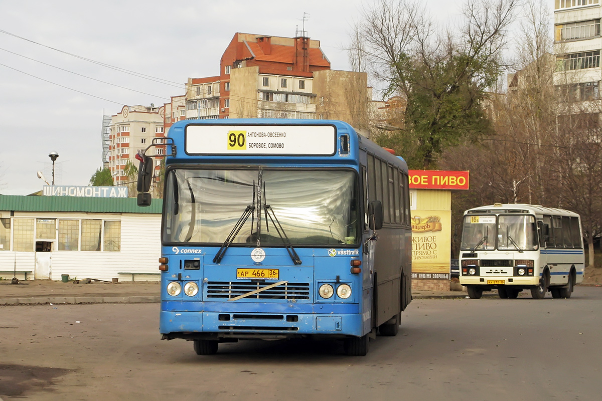 Voronezh region, Säffle # АР 466 36; Voronezh region, PAZ-32054 # АУ 212 36